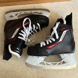 CCM jetspeed 259 hockey skates